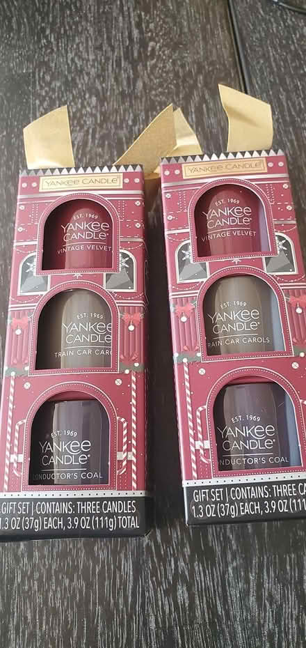 Photo of free Yankee candles (Springfield - Scenic Hills) #1