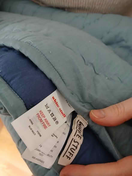 Photo of free Reversible throw (The White Stuff) (E3 3gu) #2