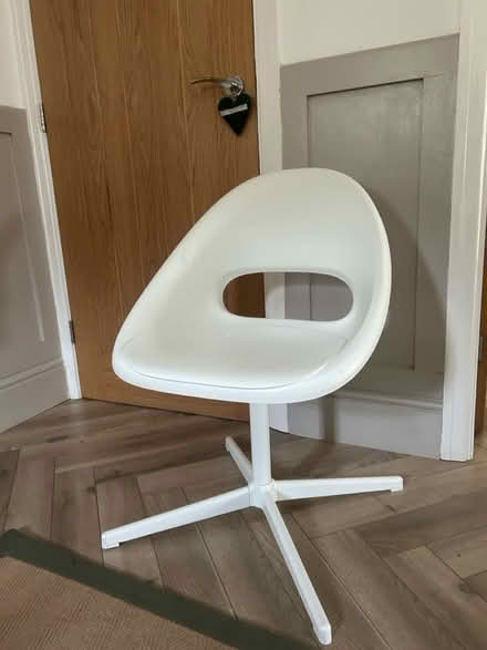 Photo of free Desk chair (SK13 Padfield) #1