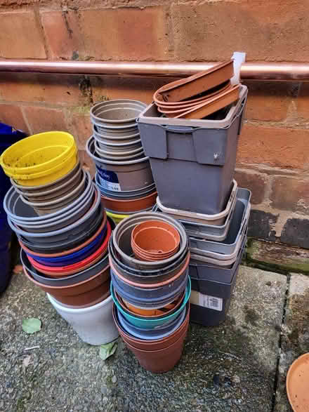 Photo of free Plant pots, various sizes (Leicester LE2) #1
