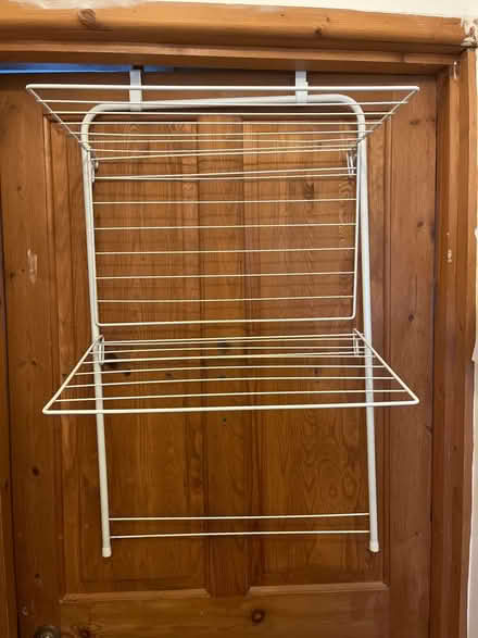 Photo of free Over door clothes airer (East Croydon ( near station )) #1