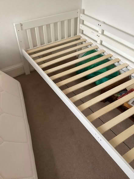 Photo of free Child/adult bed with mattress - in excellent condition (West Wickham BR4) #2