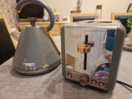 Photo of free Kettle and Toaster (Ha2 8pw) #1