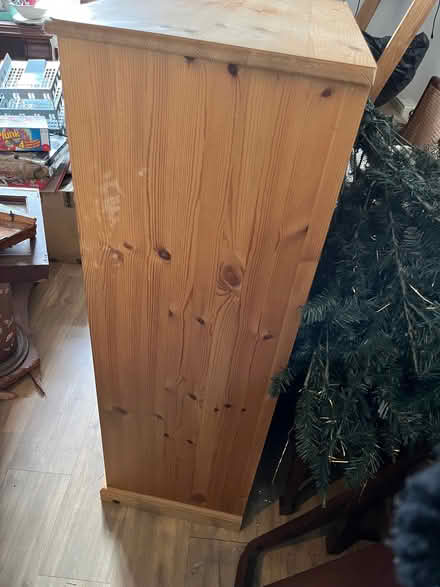 Photo of free Pine bookcase/storage unit (Putney SW15) #1