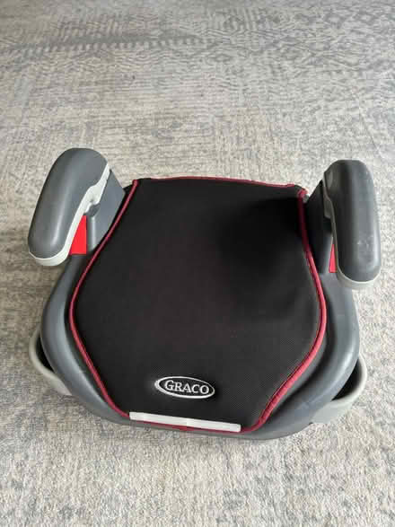 Photo of free Car booster seat (Sevenoaks town / station) #3