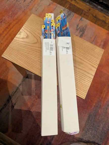 Photo of free Knitting pins (Irlams o' th' Height M6 7RR) #1