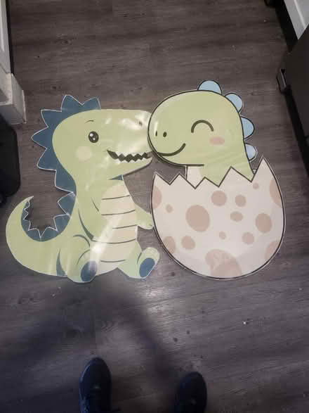 Photo of free Big dinosaur wall signs (76102) #1