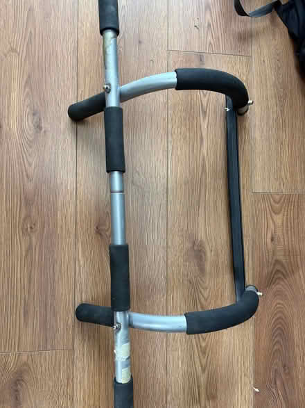 Photo of free Pull up bar (Northwood HA5) #1