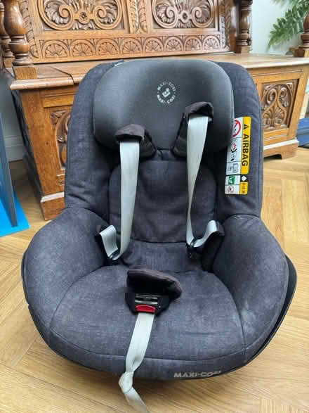 Photo of free Maxi-Cosi Pearl car seat (AL8) #1