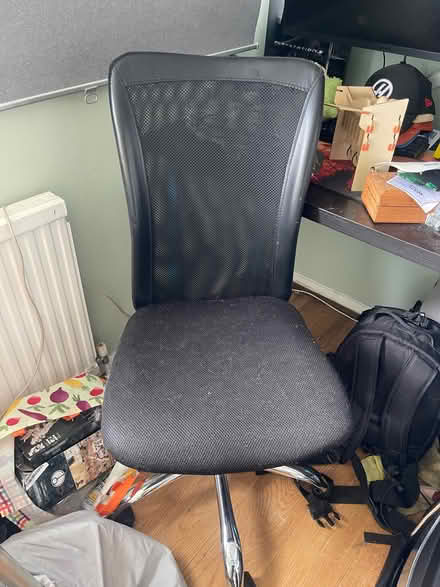 Photo of free Small office chair (Hivings Hill) (Chesham HP5) #1