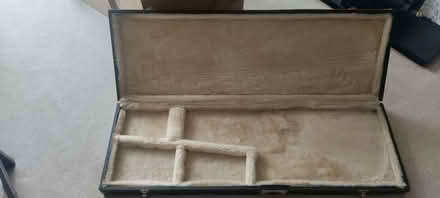 Photo of free Hardshell Case for Bass Guitar (Crosby L23) #2