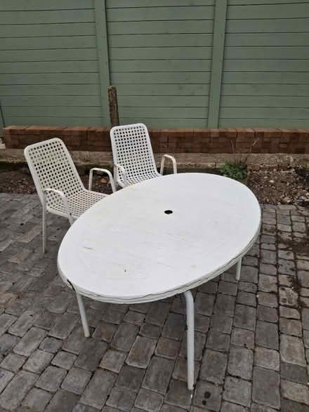 Photo of free Garden table and two chairs (Abingdon OX14) #1