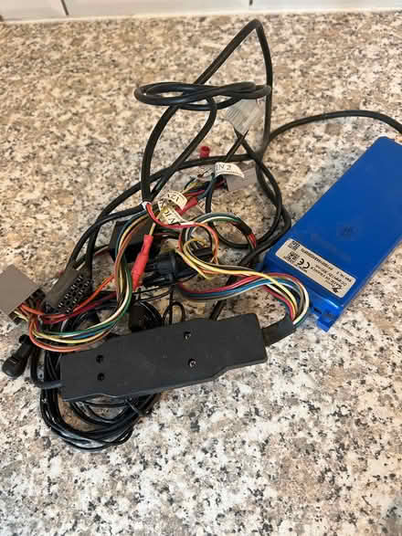 Photo of free Parrot for hands free phone (Midsomer Norton BA3) #2