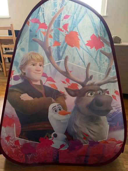 Photo of free Child play tent, 2 sides a bit scribbled on (Canonbury N1) #4