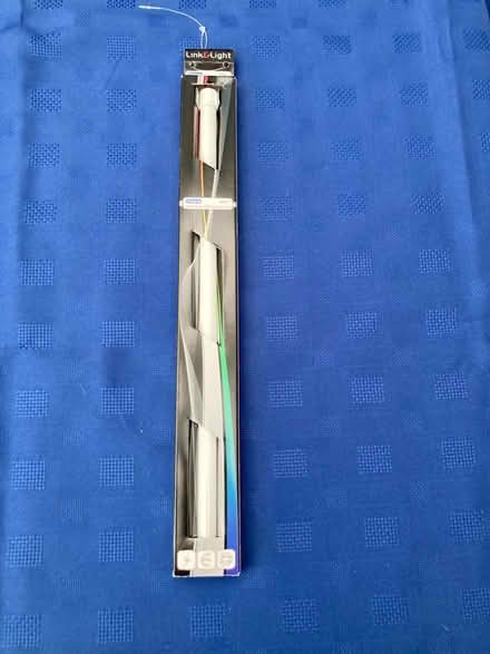 Photo of free Link Light Fluorescent tube 10W, 341mm x 12mm diameter (Bilton CV22) #2