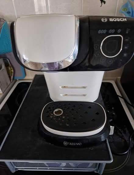 Photo of free Bosch Tassimo coffee machine (Snettisham) #1