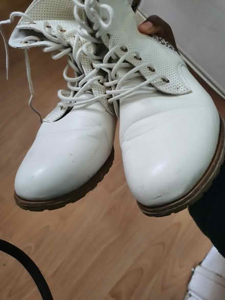 Photo of free White faux leather boots - EUR 39 (Hanworth, TW13) #3