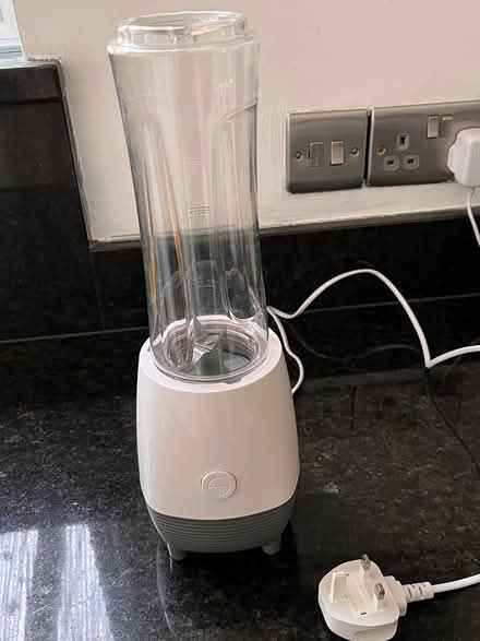Photo of free Liquidiser/ smoothie maker (Broadbridge Heath) #2