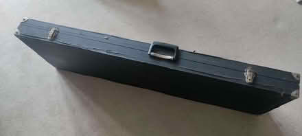 Photo of free Hardshell Case for Bass Guitar (Crosby L23) #3