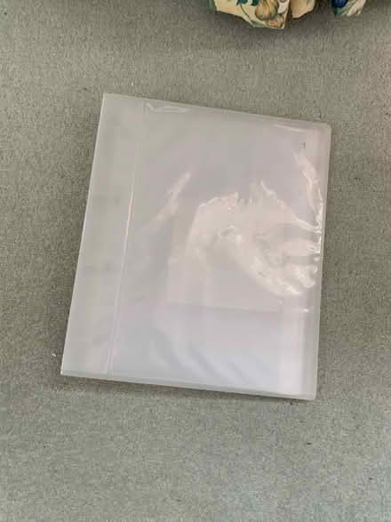 Photo of free Ringbinder (Crowthorne RG45) #1
