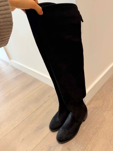 Photo of free 4 pairs of shoes (Finsbury Park N4) #3