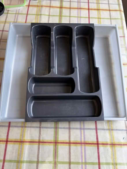 Photo of free Extendable cutlery tray (Farncombe GU7) #2