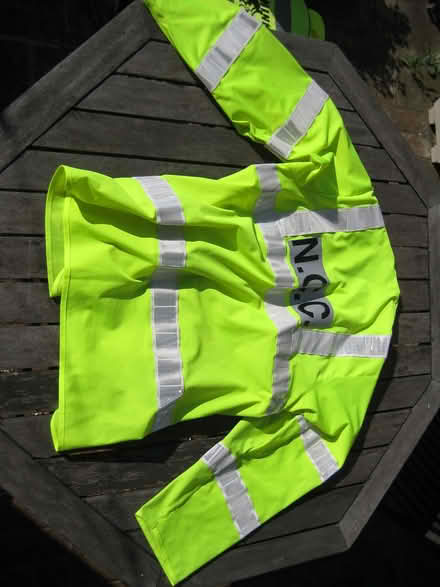 Photo of free Hi Viz Florescent Jacket (Ruddington NG11) #2