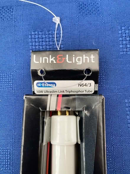 Photo of free Link Light Fluorescent tube 10W, 341mm x 12mm diameter (Bilton CV22) #1