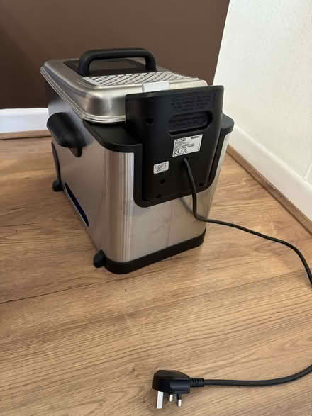 Photo of free Tefal deep fryer (Haydon wick SN25) #3