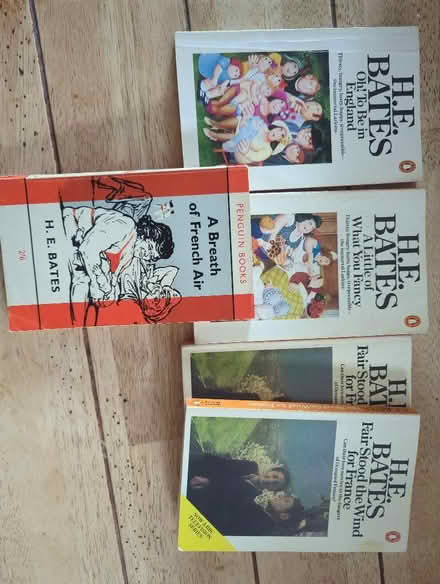 Photo of free H E Bates books x 5 (Shippon OX13) #2