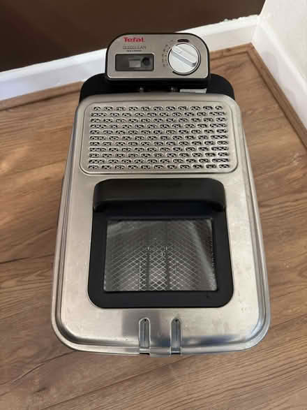 Photo of free Tefal deep fryer (Haydon wick SN25) #2