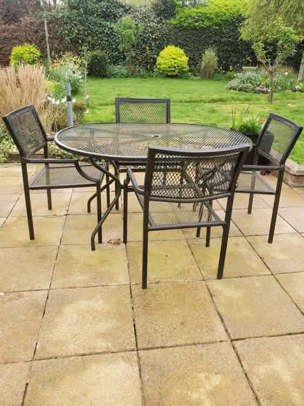 Photo of free garden furniture (Woodley RG5) #1