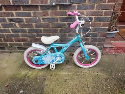 Photo of free Girls Bike (Kennington, SE17) #1