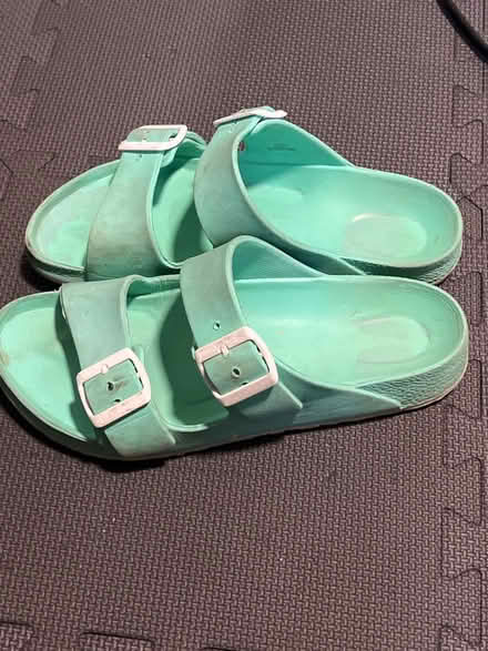 Photo of free 7.5 Viking EVA 2strap 2tone sandal (Bathurst and College) #1