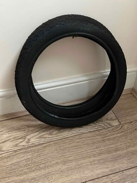 Photo of free A pair of bycicle tires 40 cm in duameter (Caldecott OX14) #2