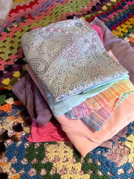 Photo of free Single and double duvet covers, pillow cases and flat sheets (Sainsburys GL52) #3