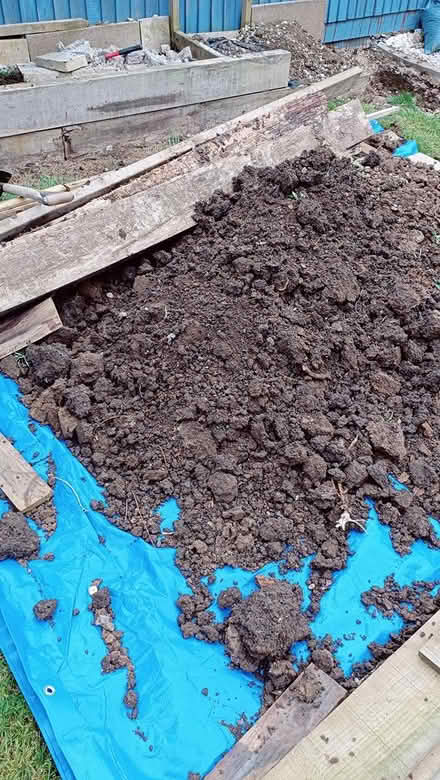Photo of free top soil and sleepers (Oadby LE2) #2