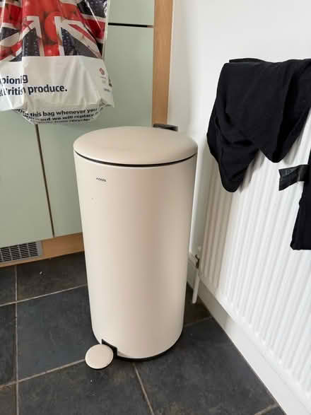 Photo of free Kitchen bin (Moulsham CM2) #1