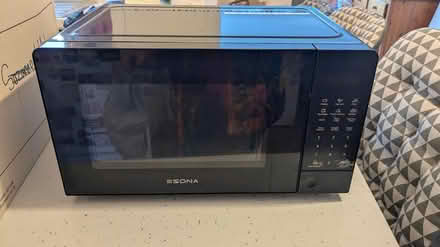 Photo of free Small microwave (Dublin) #1