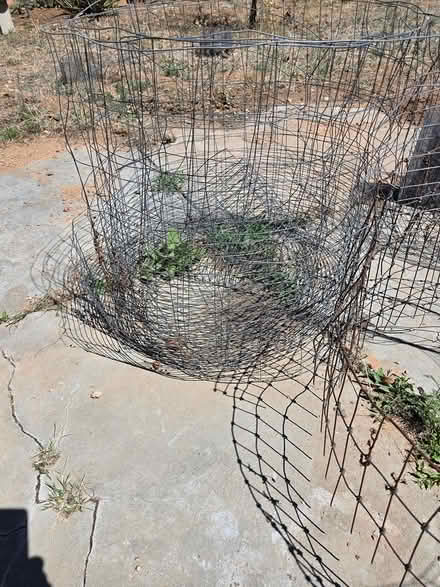 Photo of free Scraps of fencing wire (SE Santa Fe Sol y Lomas) #4