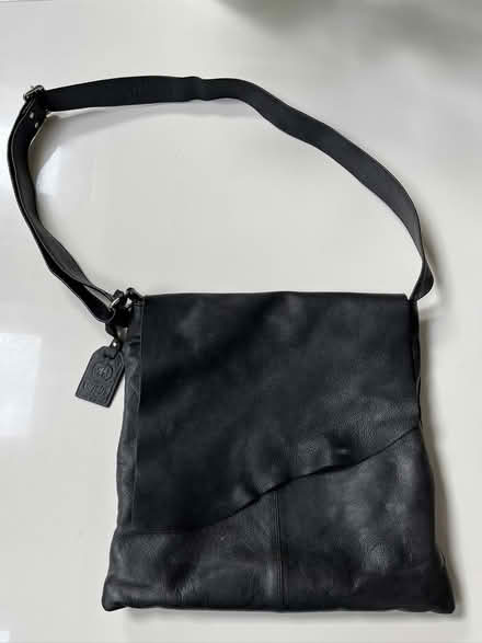 Photo of free handbag (Aldwick) #1