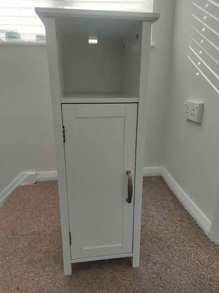 Photo of free White bathroom storage cabinet (Kimblesworth) #1