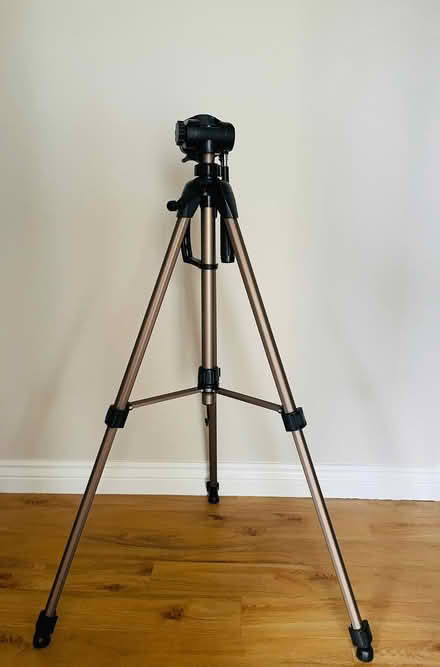 Photo of free to collect: Camera tripod (Hama) (Caversham RG4) #2