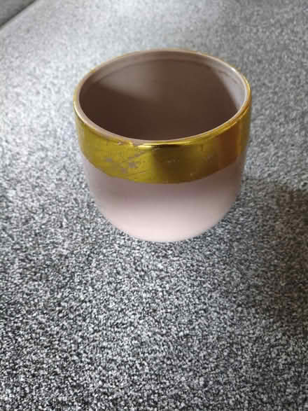 Photo of free Any Pots (Grace Mount EH16) #2