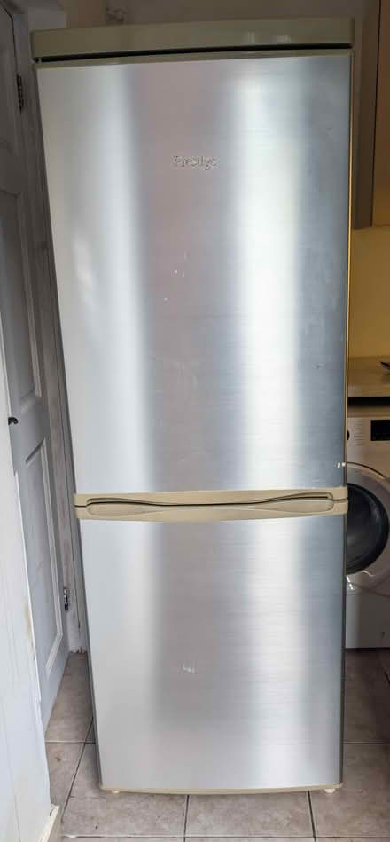 Photo of free Fridge Freezer (SK10) #1