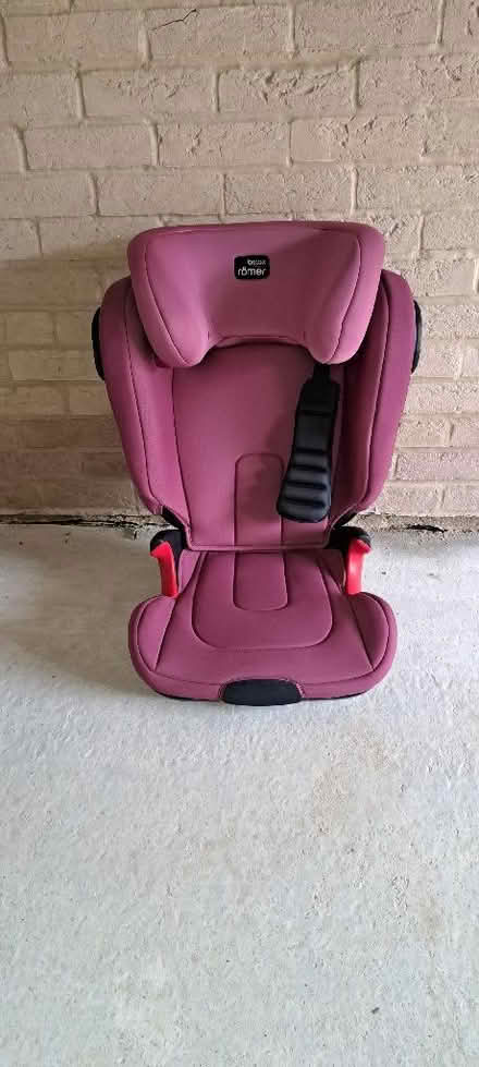 Photo of free britax romer car seat (CO7) #1