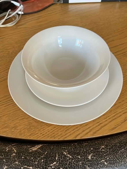 Photo of free 4 place setting tableware (Penzance TR18) #4