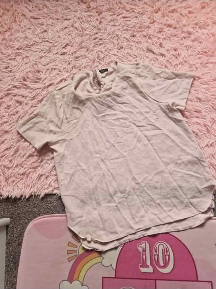 Photo of free X4 Tops bundle (Ng3) #4