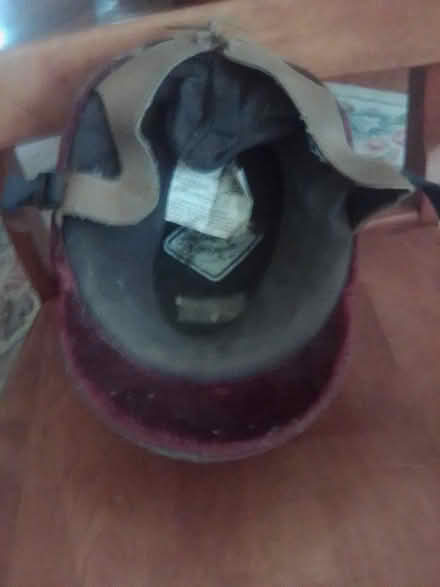 Photo of free English riding helmet not for use (Sudbury Center, Rt. 27,peakham) #1