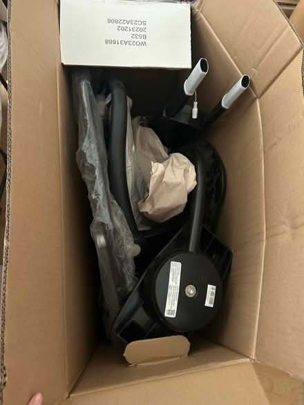 Photo of free Baby swing / soother (N1 Dalston) #3